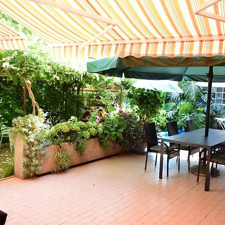 维拉茅特纳尔客房酒店 沃迪切 外观 照片